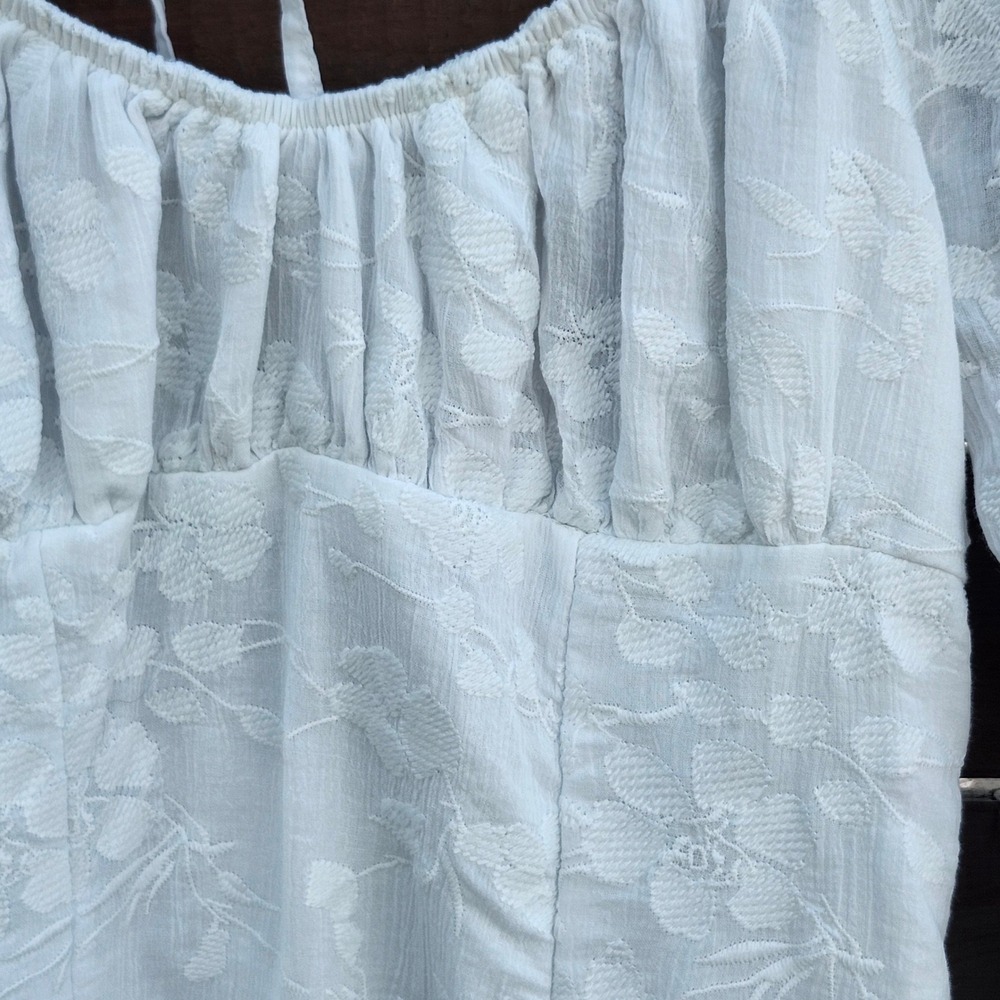Wild Fable White Textured Mini Dress Open Back‎ Long Sleeve Size M - Picture 3 of 9